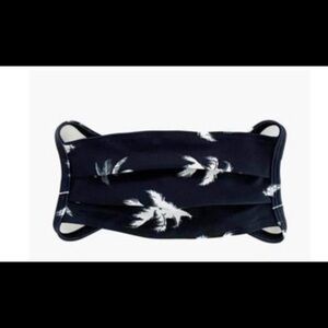 Beyond Yoga Face Mask​